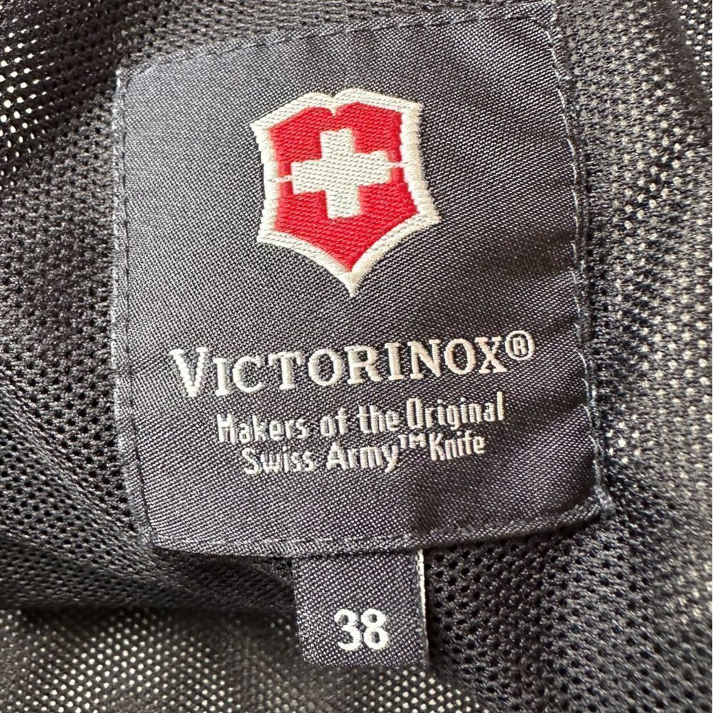 Victorinox Size‎ 38W x8IS Khaki Tan Outdoor Adventure Shorts - Picture 4 of 7